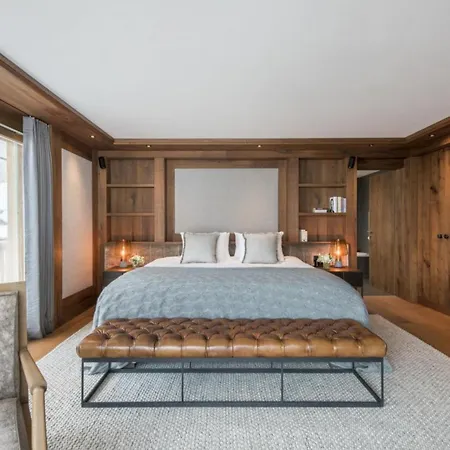Hauss Leyron Elegant Alpine Retreat With Unforgettable Views 木屋 *