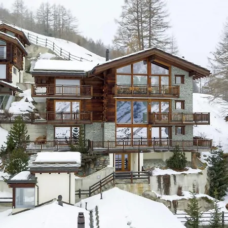 Hauss Leyron Elegant Alpine Retreat With Unforgettable Views 木屋 采尔马特